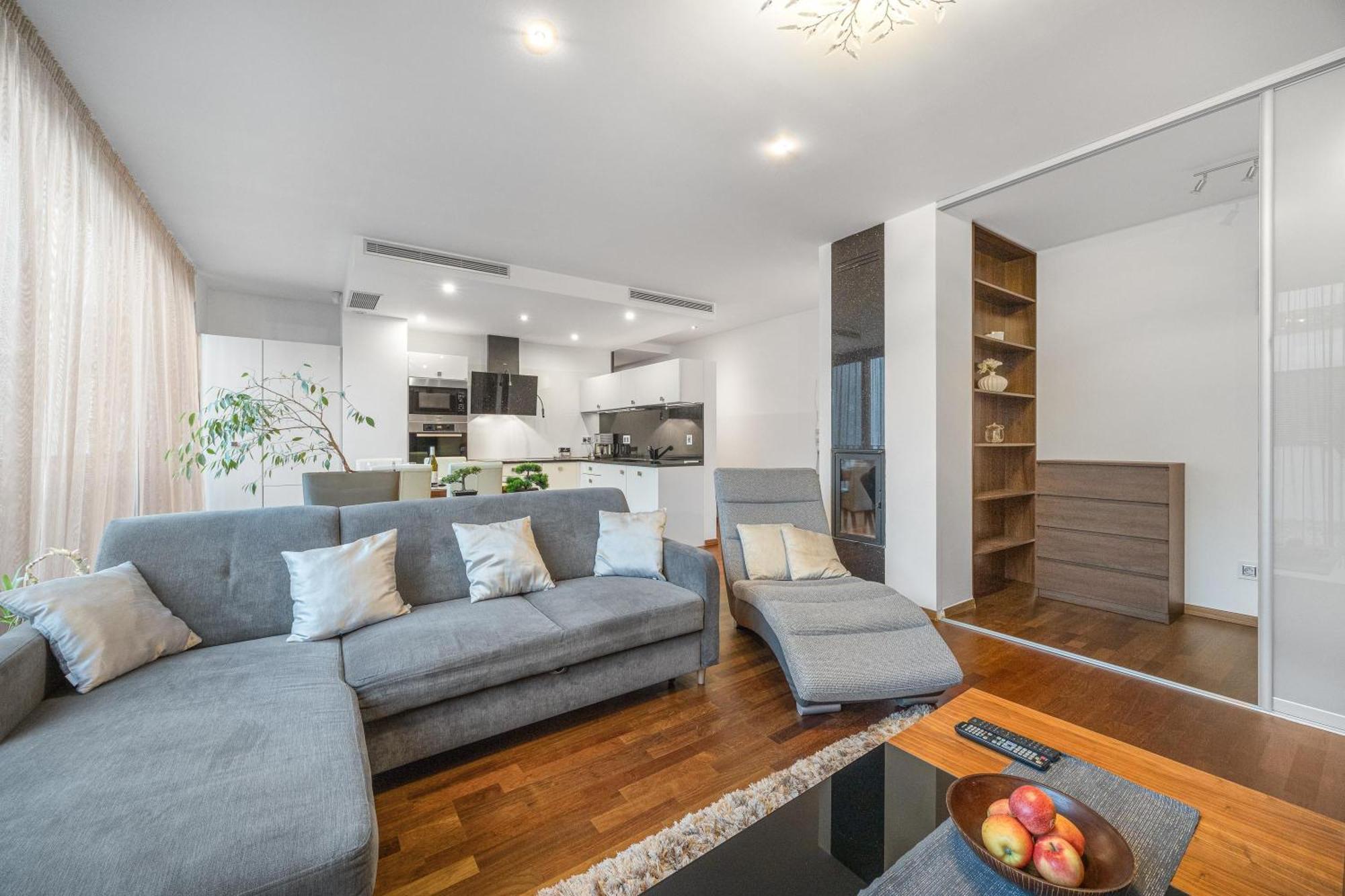Revon Business Apartment 48 Dunajska Bratislava Extérieur photo